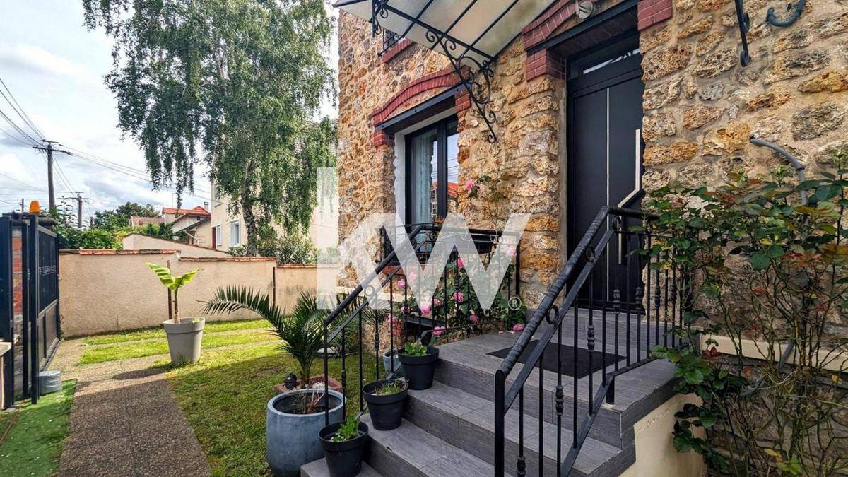 Image de l'annonce Maison de 9 pièces (250 m²) EAUBONNE…