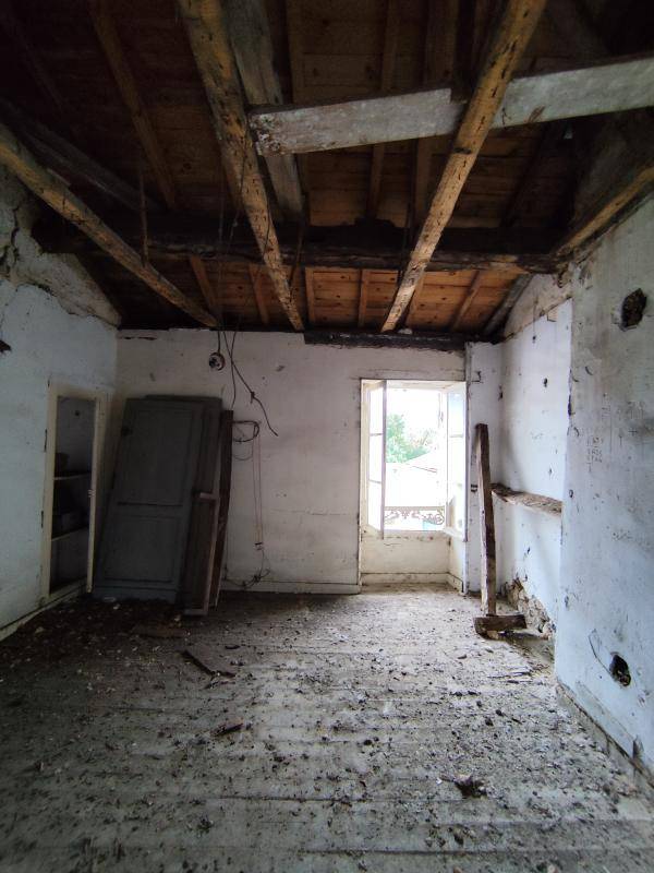 Image de l'annonce LIGNAN Maison à rénover 126m² sur 350…