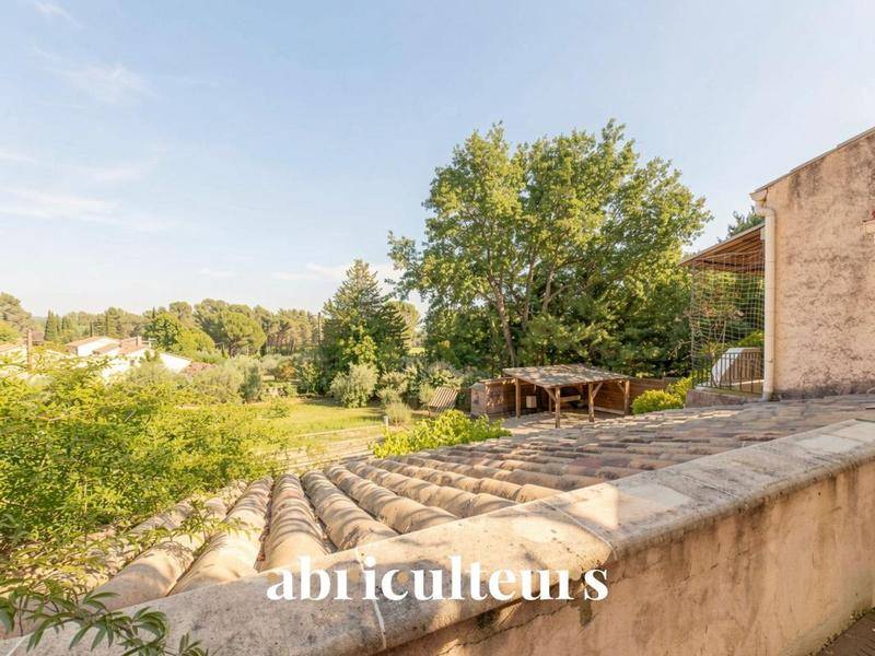 Image de l'annonce Villa de 170 m² sur 2,4 hectares,…