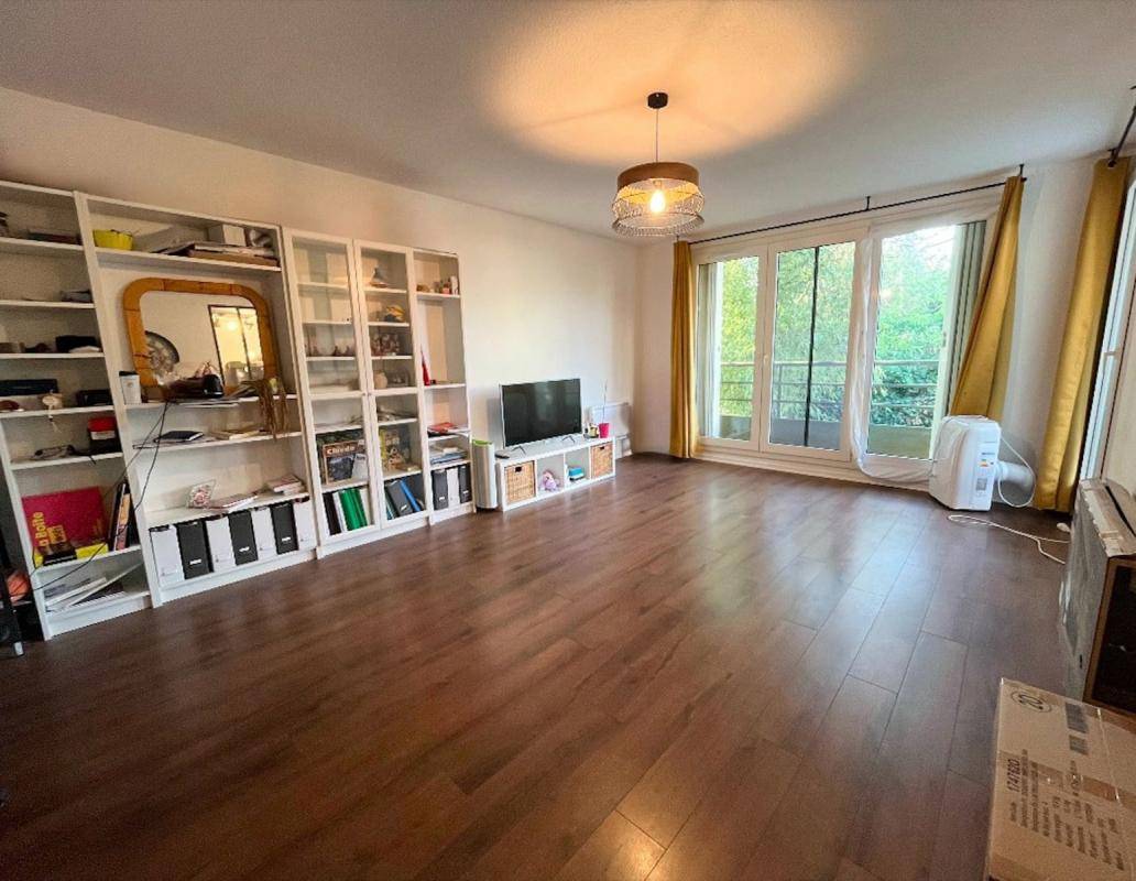 Image de l'annonce APPARTEMENT T3 EN DERNIER ETAGE EN COEUR…