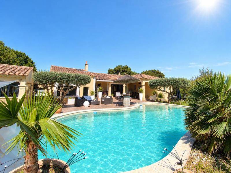 Image de l'annonce Poulx, maison plain pied, piscine et jardin