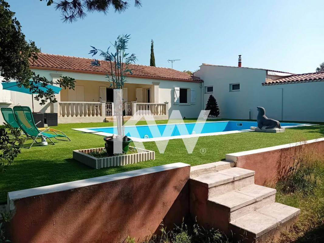Image de l'annonce Propriété Unique à Poulx : Maison Triple,…