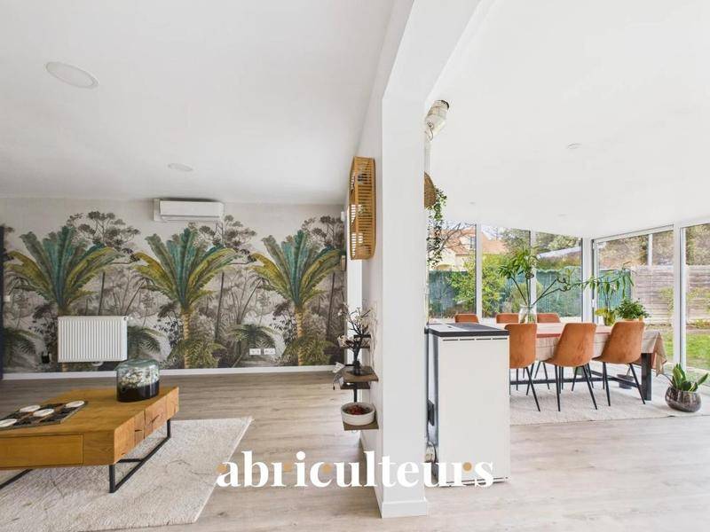 Image de l'annonce Maison contemporaine de 2017 – Jardin, piscine…