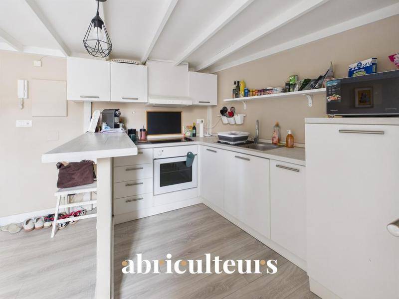 Image de l'annonce Charmant studio duplex rénové de 29,9 m²,…