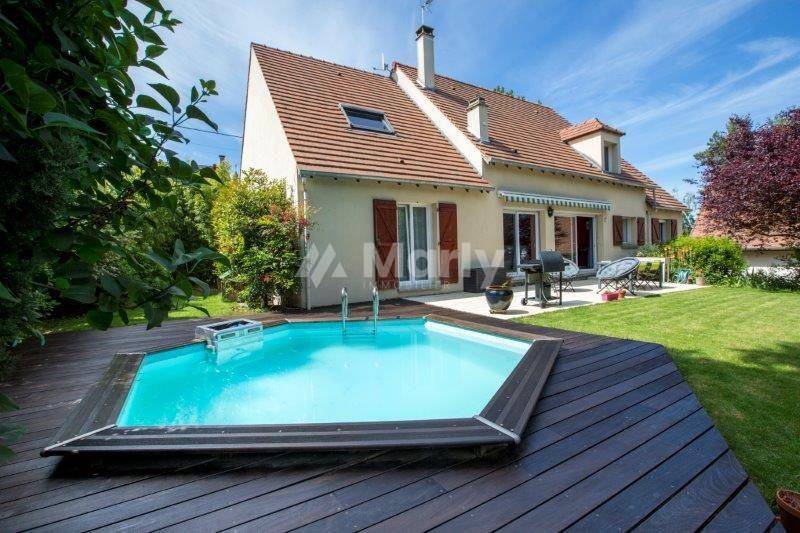 Image de l'annonce Maison familiale avec piscine, beaux volumes et…
