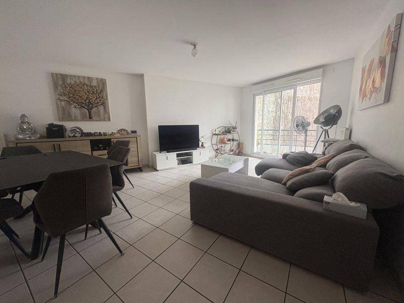 Image de l'annonce A LOUER - T4 de 103m² proche…