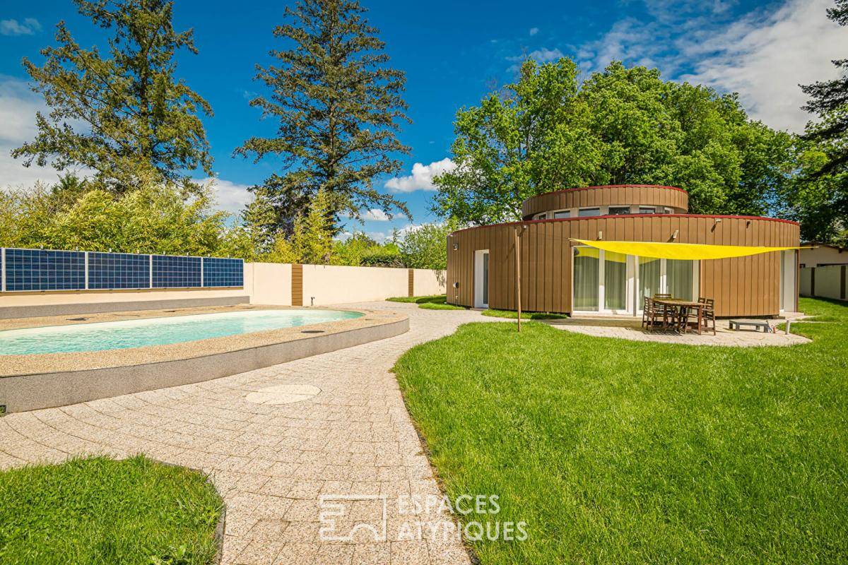 Image de l'annonce La maison cylindrique avec jardin et piscine