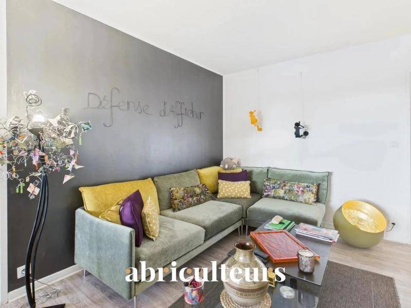 Image de l'annonce Appartement T3 traversant de 74 m² avec…