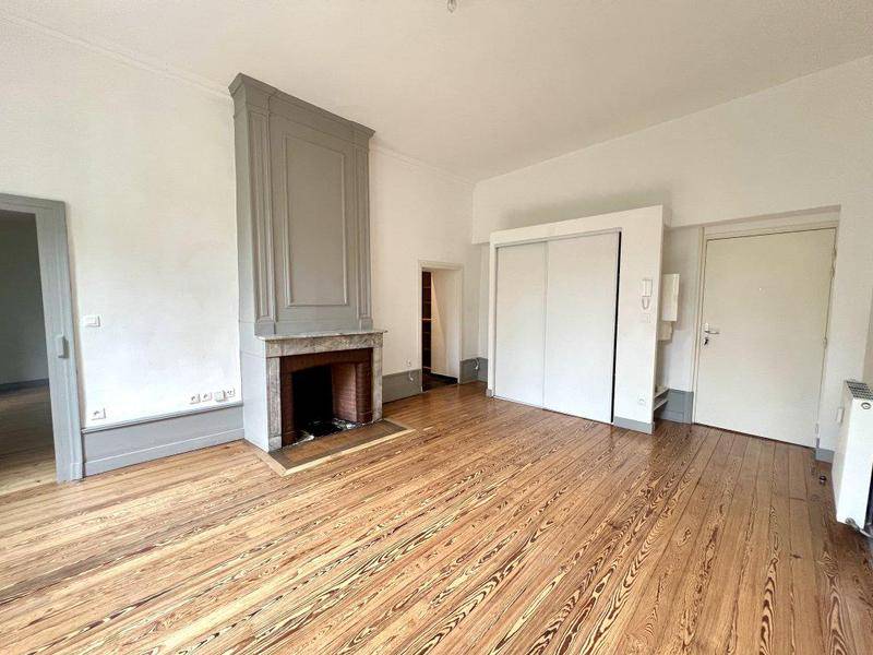 Image de l'annonce LOCATION APPARTEMENT T2 - CHAMBERY CENTRE-HISTORIQUE