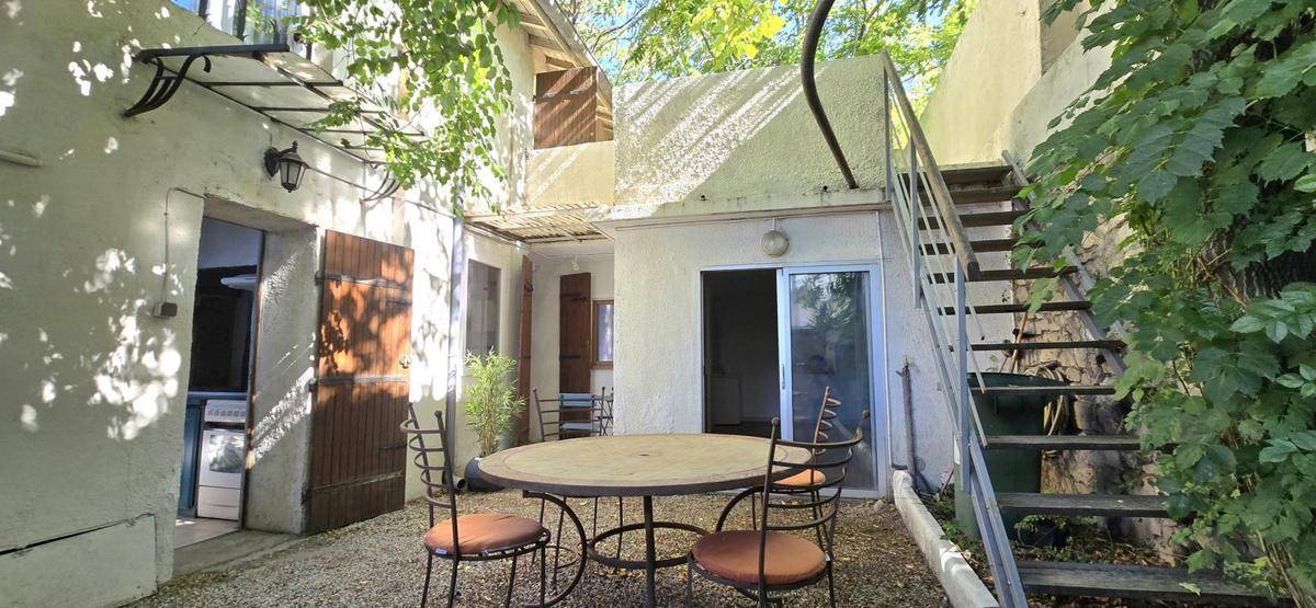 Image de l'annonce Maison à vendre à Nîmes avec studio…
