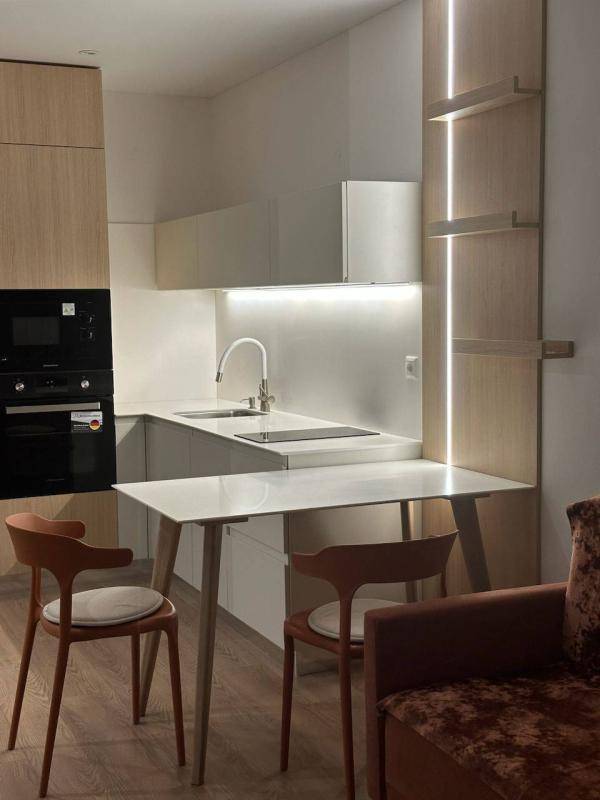 Image de l'annonce T2 Paris 8ᵉ