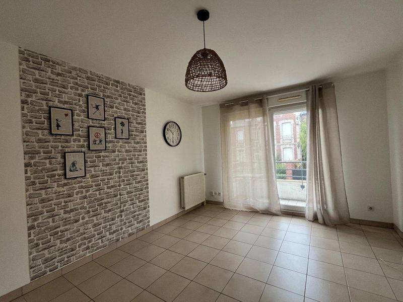 Image de l'annonce A louer, F2 préfecture, lumineux avec balcon…