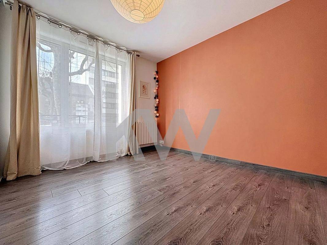 Image de l'annonce VENTE APPARTEMENT T2 REZ-DE-JARDIN