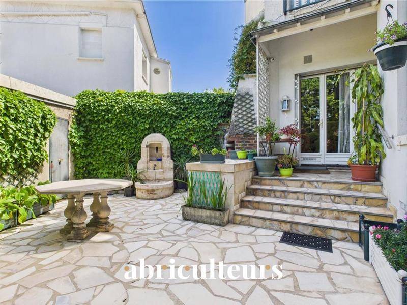 Image de l'annonce Grand T6 de 165m² avec sublime jardin…