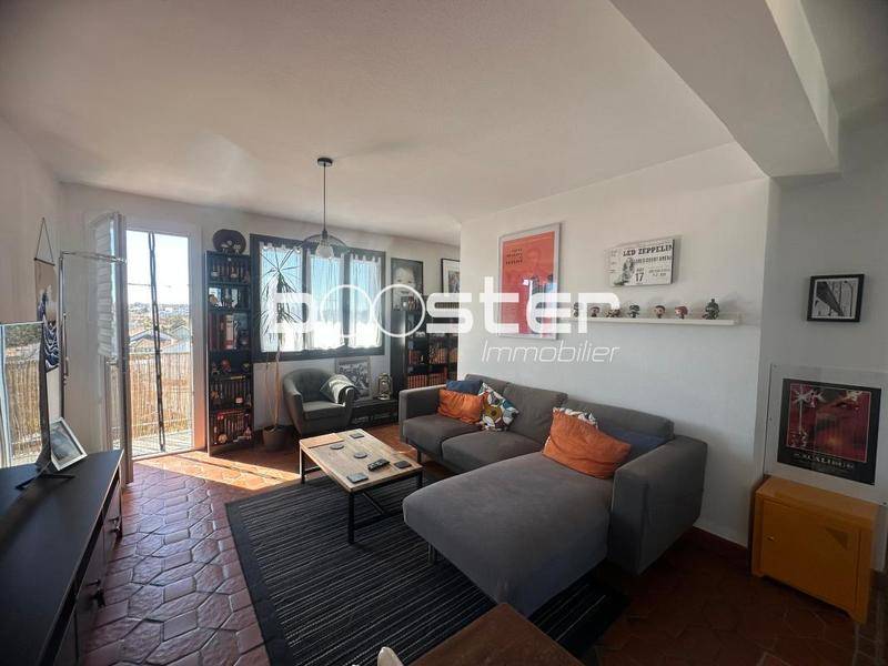 Image de l'annonce Dernier étage 3/4p traversant avec balcon et…