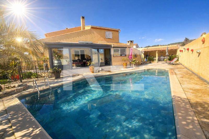Image de l'annonce VILLA FAMILIALE AVEC PISCINE ST GERVASY