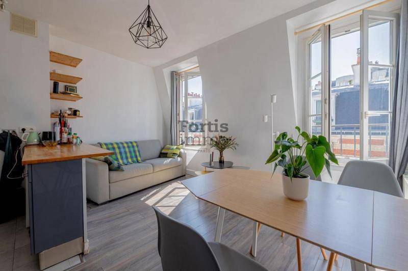 Image de l'annonce PARIS 18 - ANVERS - 2 PIECES…