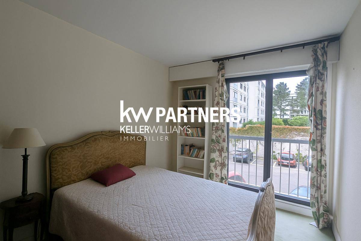 Image de l'annonce VERSAILLES - APPARTEMENT FAMILIAL - 5 PIÈCES