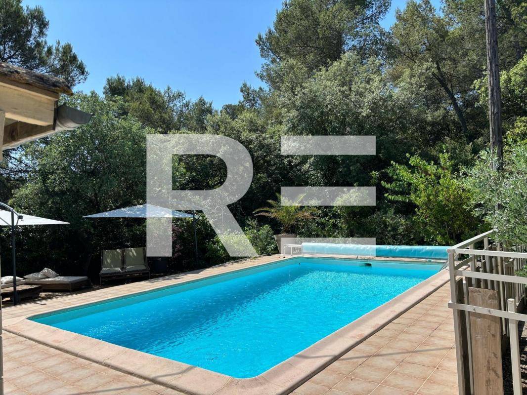 Image de l'annonce A VENDRE DANS LES HAUTEURS DE NIMES…