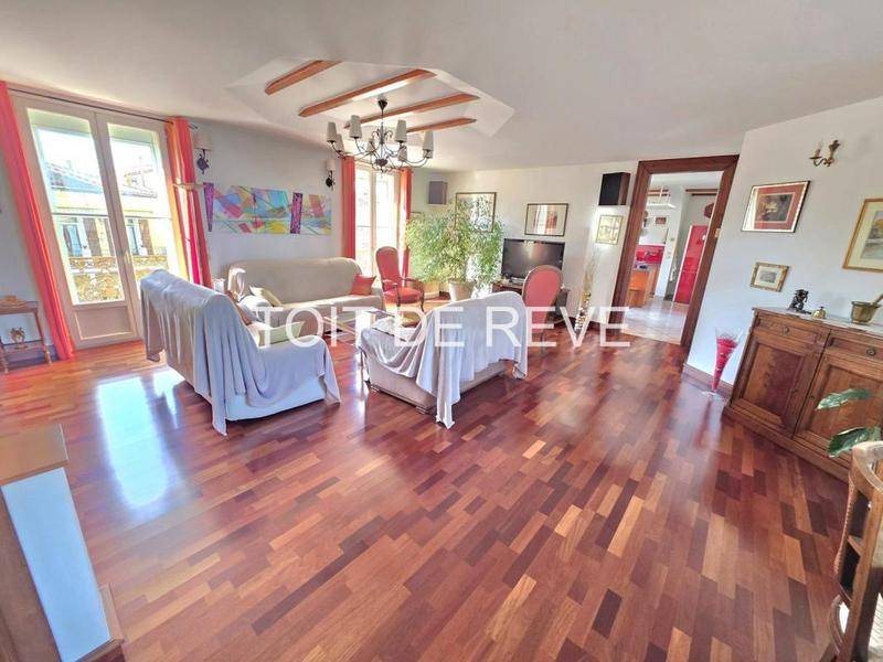 Image de l'annonce Frontignan centre : Superbe appartement T6, 243m²