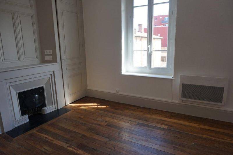 Image de l'annonce F2-2 RUE POIZAT VILLEURBANNE