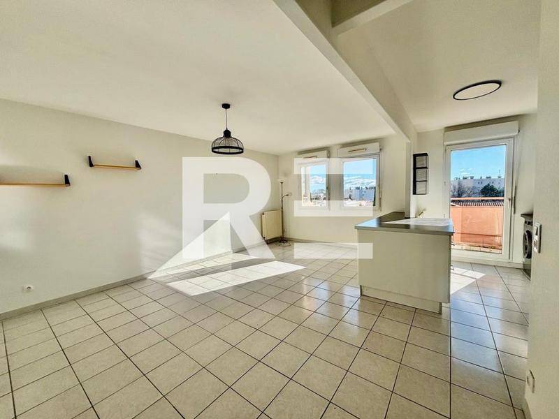 Image de l'annonce NÎMES P2 LUMINEUX AVEC BALCON & GARAGE…