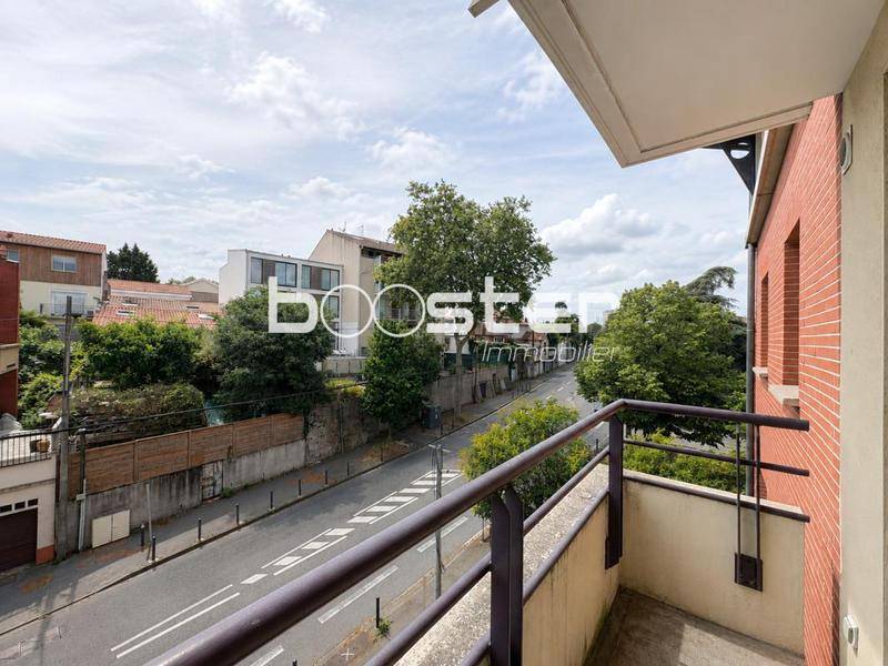 Image de l'annonce COTE-PAVEE - 2 PIECES EN ETAGE -…