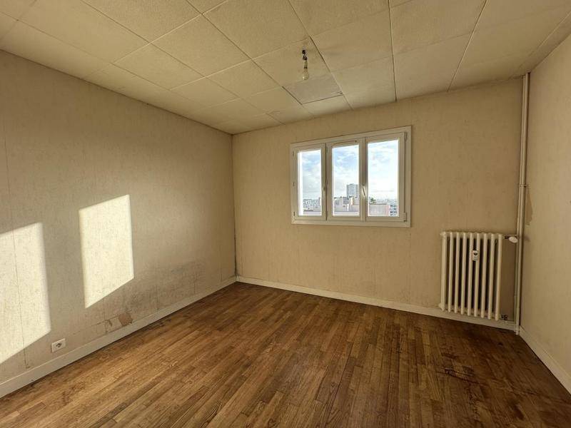 Image de l'annonce T2 Bourg l'évêque avec parking et cave