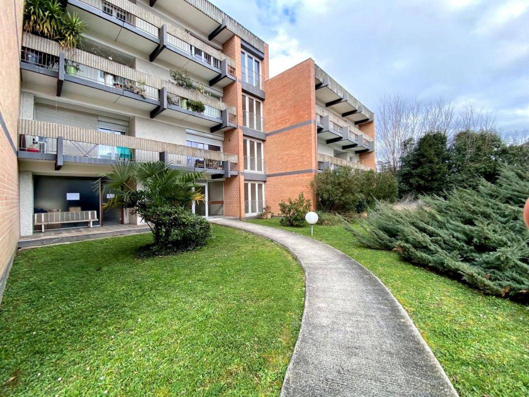 Image de l'annonce RARE APPARTEMENT AUX PORTES DE LA VILLE