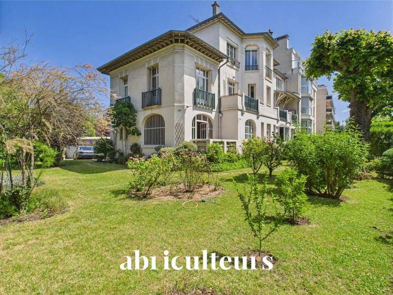Image de l'annonce Grand T6 de 165m² avec sublime jardin…