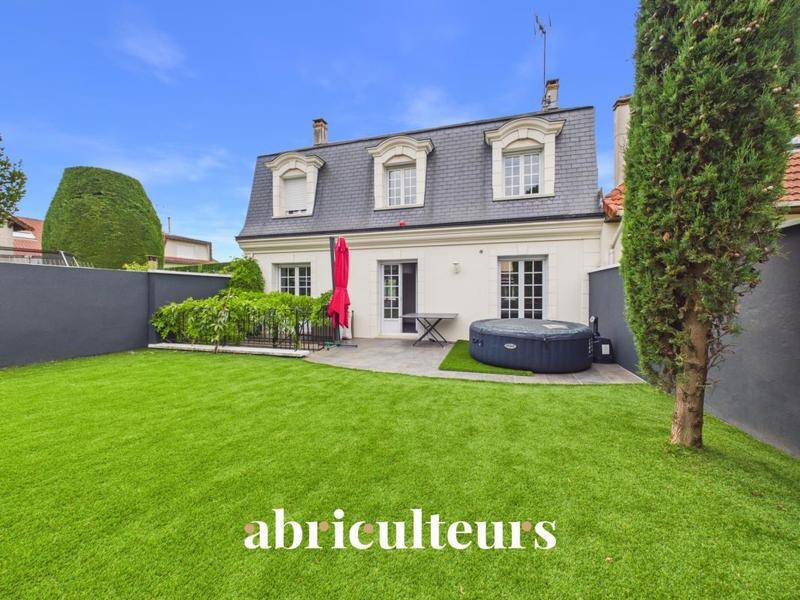 Image de l'annonce Maison individuelle avec jardin de 6 pièces…