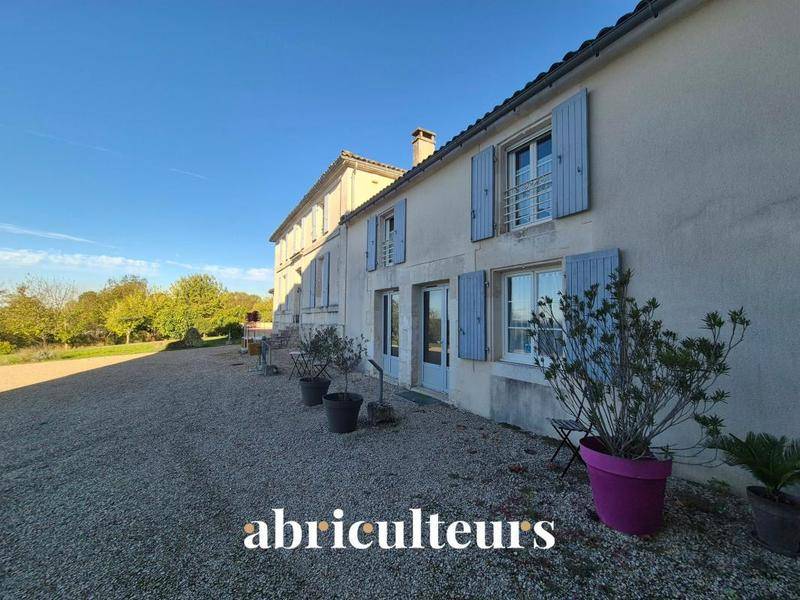Image de l'annonce Maison de caractère avec gîtes et piscine…