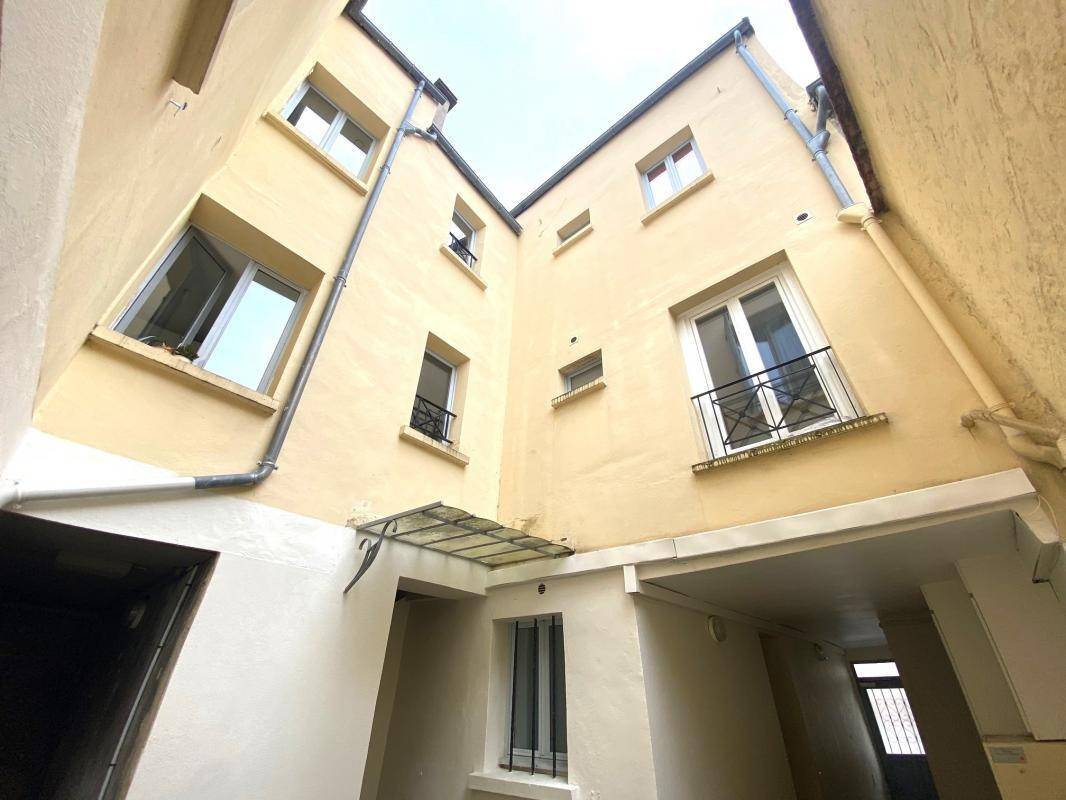 Image de l'annonce IMMEUBLE MANTES LA JOLIE CENTRE VILLE 266M²