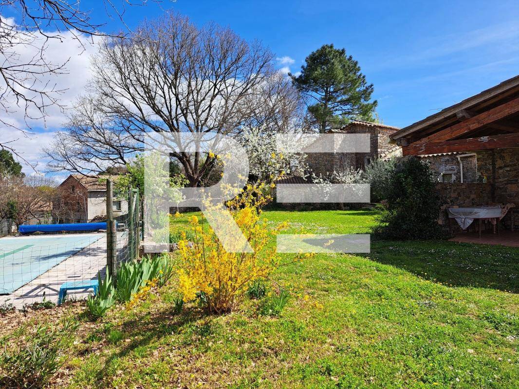 Image de l'annonce Mas en pierre avec piscine en vente…