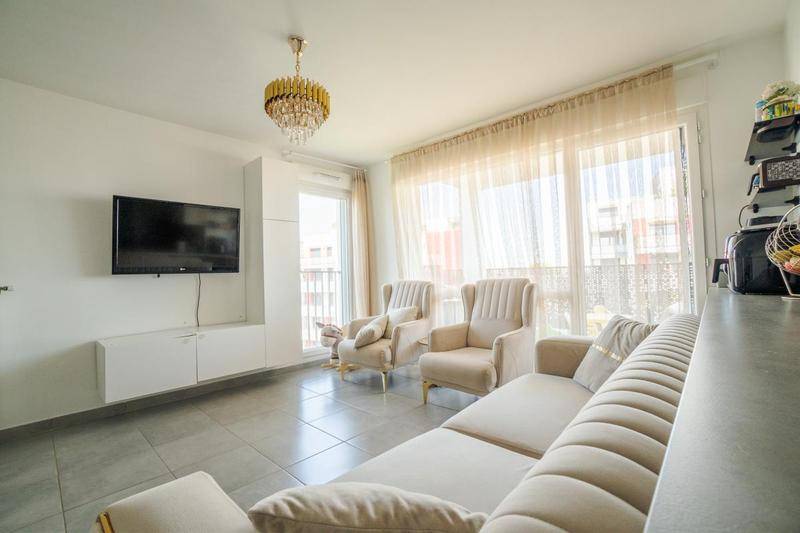 Image de l'annonce 75 m² en dernier étage à la…