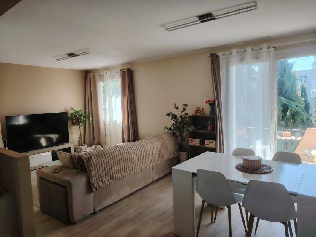 Image de l'annonce VENTE D'APPARTEMENT 3 PIECES NIMES LES AMOUREUX