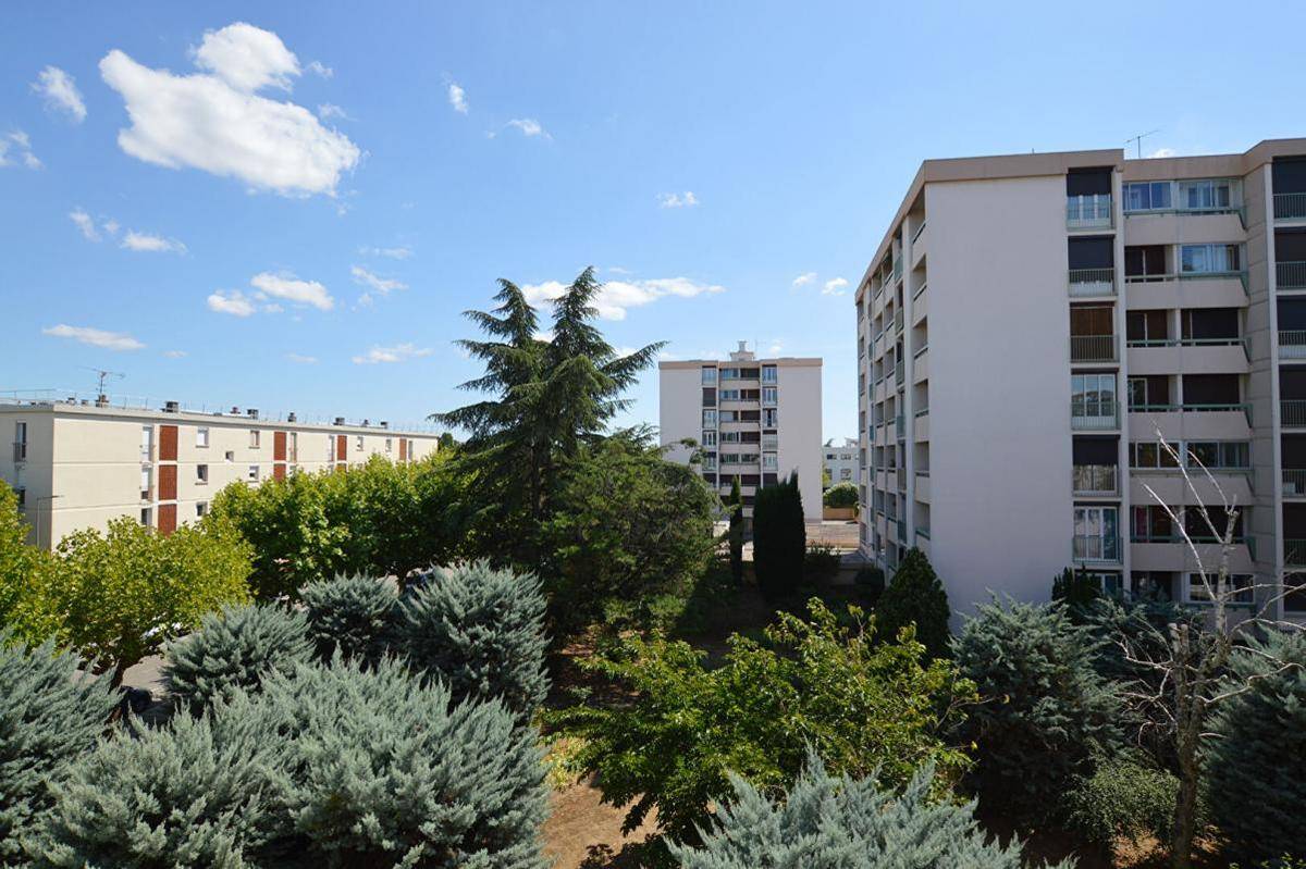 Image de l'annonce Appt T4 + cave (07500)