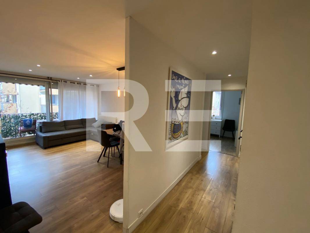 Image de l'annonce BEAU P5 DE 98 M2 ENTIEREMENT RENOVE