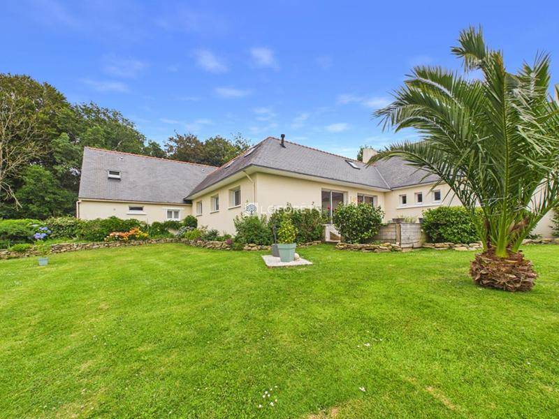 Image de l'annonce Maison PEUMERIT 7 Pièces 269 m²