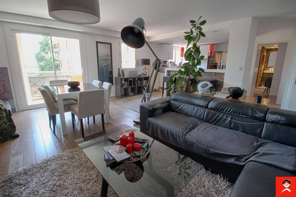 Image de l'annonce CÔTE PAVEE - appartement contemporain avec terrasse…