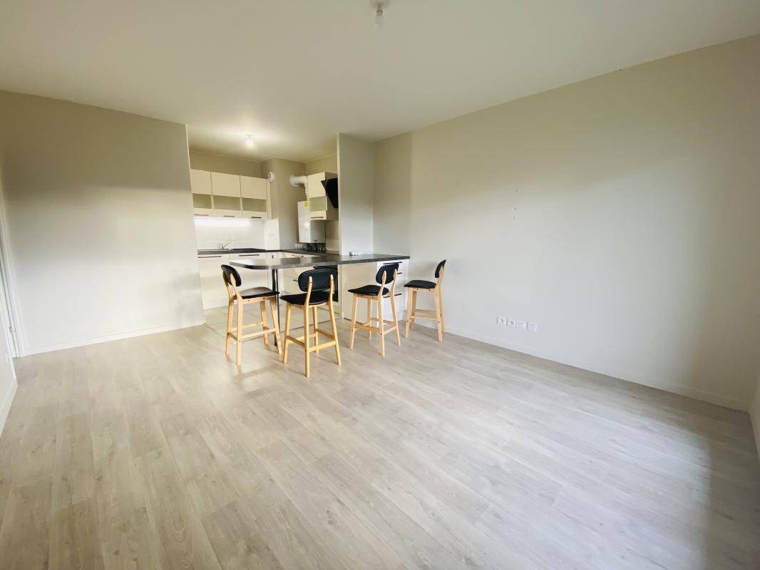 Image de l'annonce APPARTEMENT T3 - 53,82M² - FRENEUSE