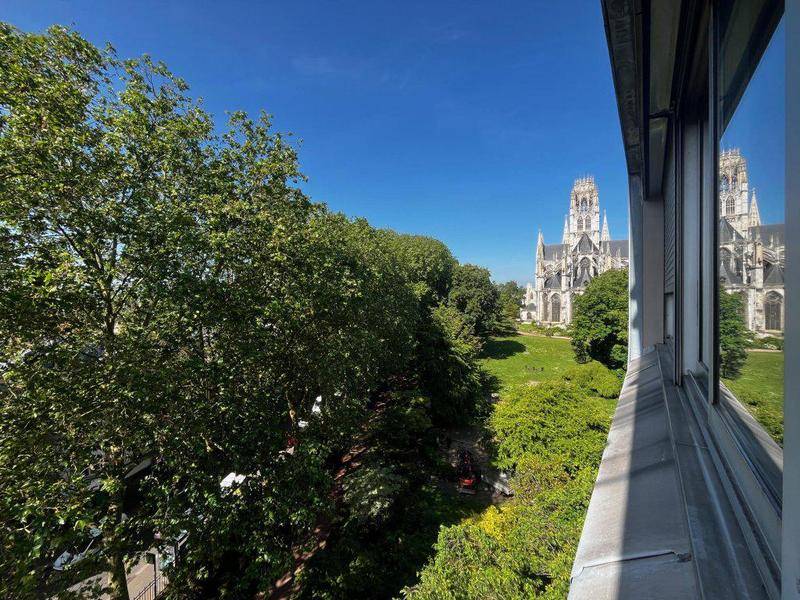 Image de l'annonce Studio jardin hotel de ville, lumineux, parfait…