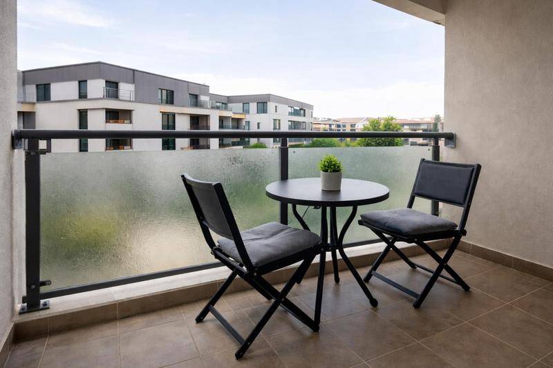 Image de l'annonce STUDIO LUMINEUX avec BALCON – Emplacement recherché…