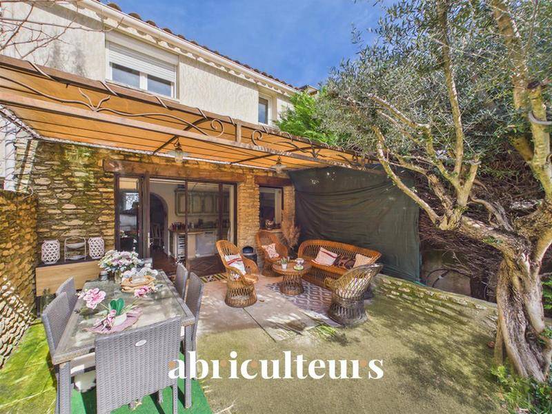 Image de l'annonce Maison de ville en pierre de 100…