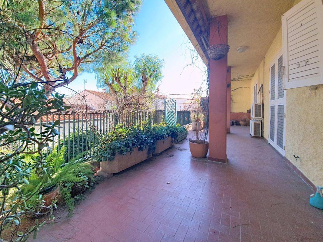 Image de l'annonce Grande maison divisible avec piscine et grand…