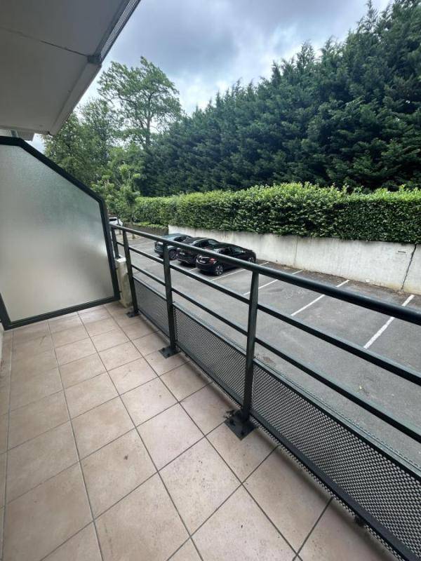 Image de l'annonce STUDIO AU CALME avec BALCON