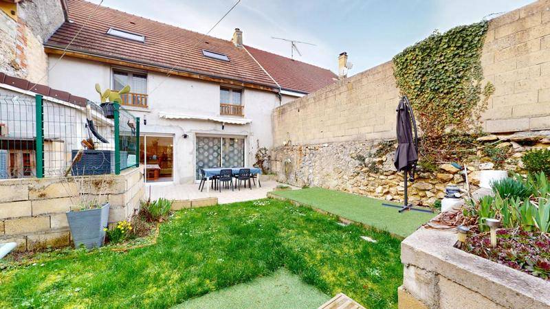 Image de l'annonce Maison T5 avec jardin et double garage