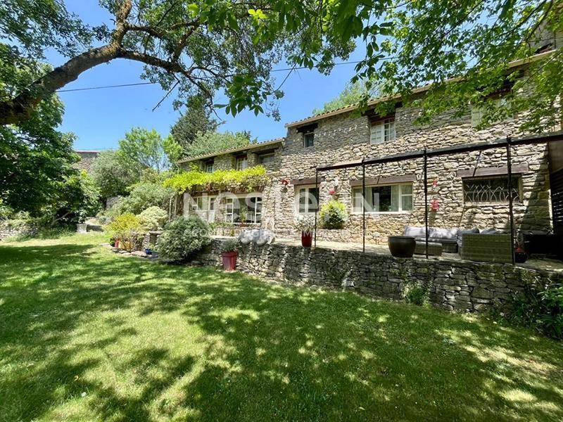 Image de l'annonce Maison en pierre de caractère rénovée de…