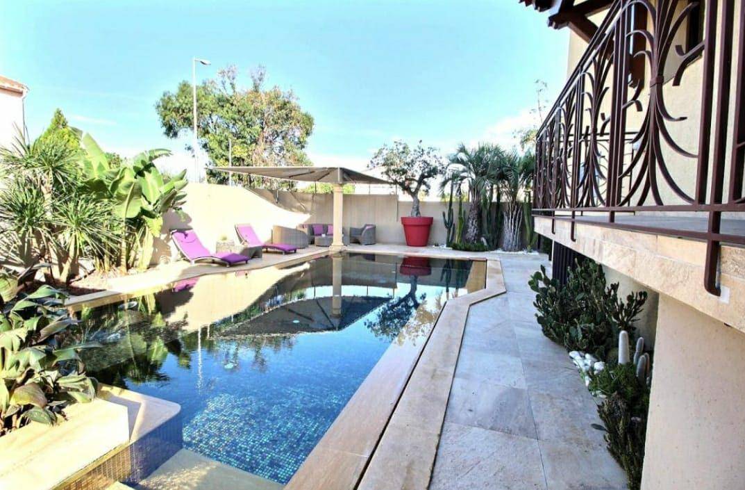 Image de l'annonce ? Saint-Cyprien Village -- Maison 5 pièces…