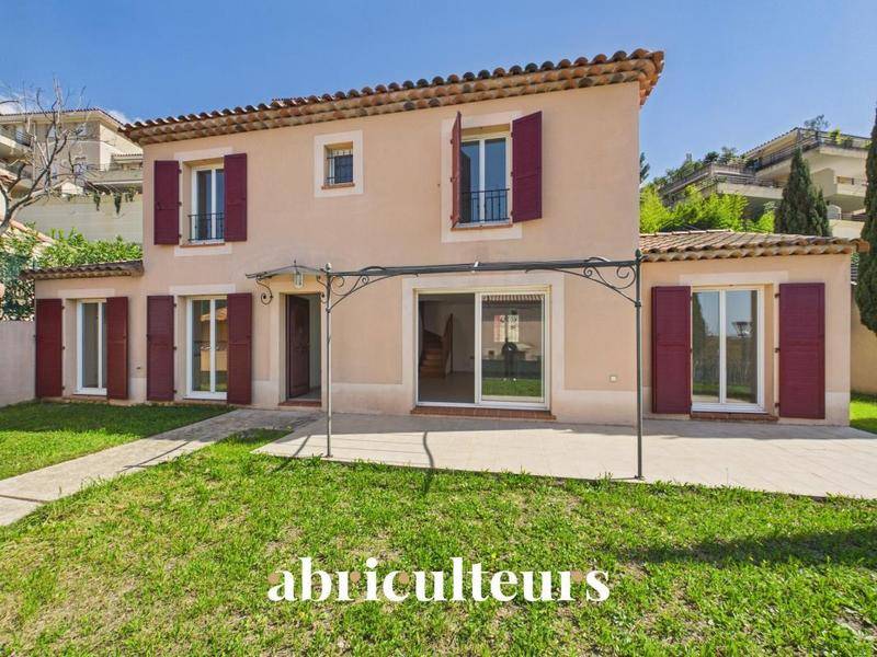 Image de l'annonce Maison familiale 130 m² – 5 pièces…